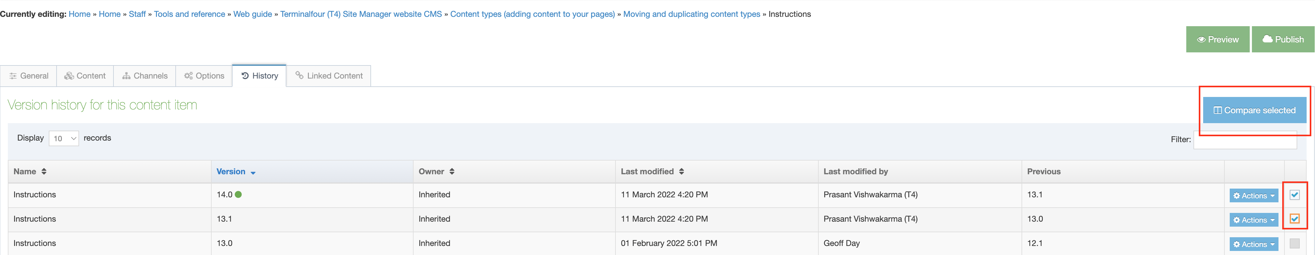 Compare versions in content History tab