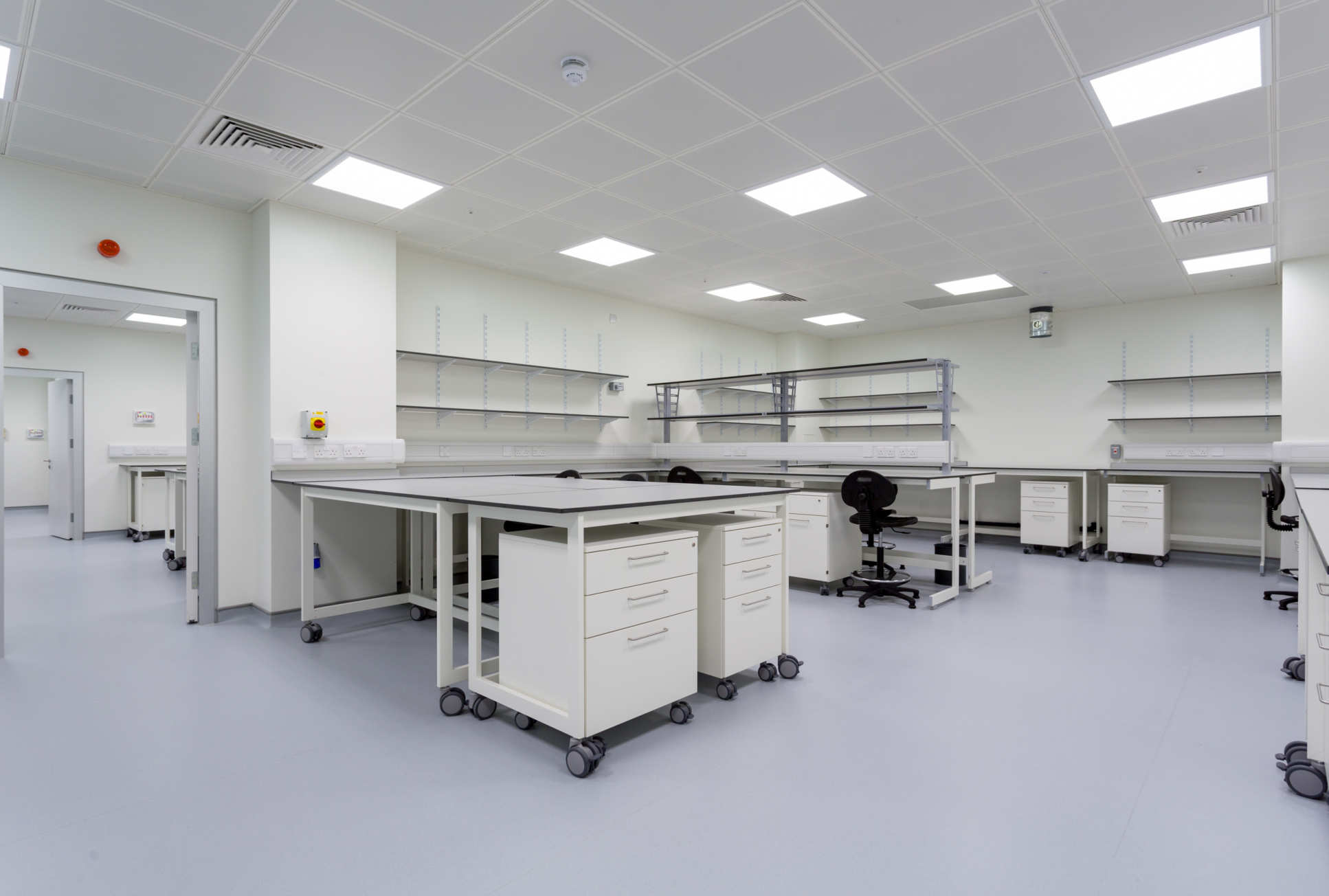Fitted wet lab available in I-HUB, White City